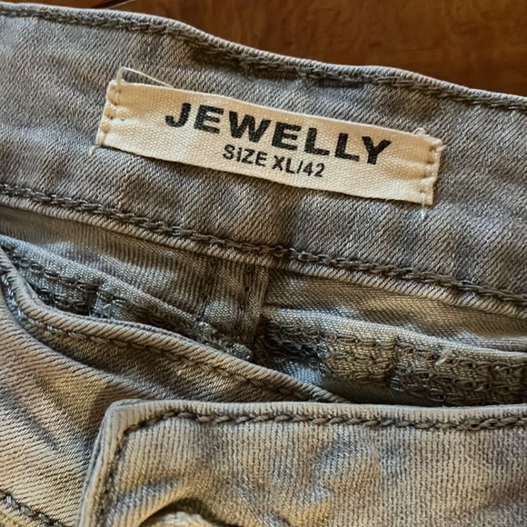 jewelly stretch capri pants -light gray XL - Picture 3 of 4